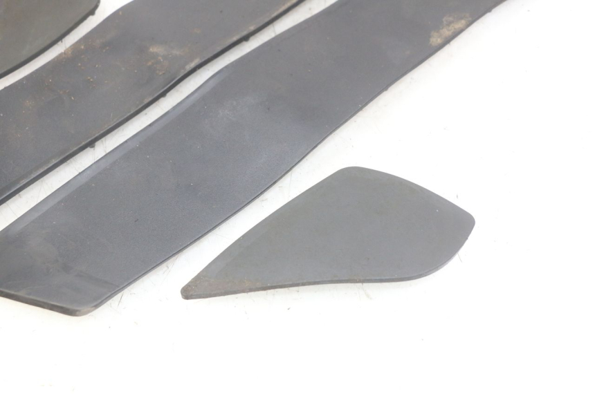 photo de FUßRASTENMATTE YAMAHA YP MAJESTY 400 (2004 - 2008)
