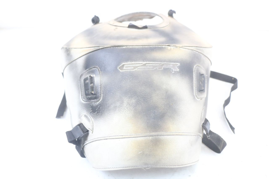 photo de TANKSCHUTZHAUBE SUZUKI GSR 750 (2011 - 2017)