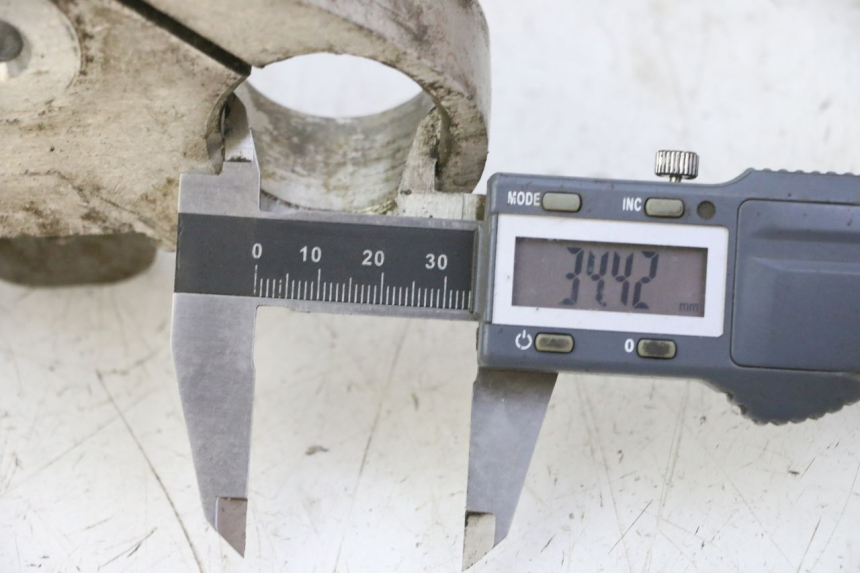 photo de GABELBRÃœCKE HYOSUNG GV AQUILA 125 (2000 - 2004)