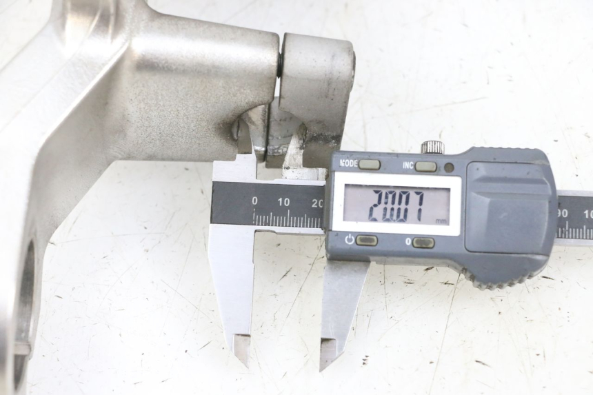 photo de GABELBRÃœCKE OBEN SUZUKI BURGMAN 650 (2013 - 2020)