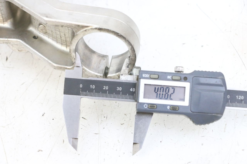 photo de GABELBRÃœCKE OBEN SUZUKI BURGMAN 650 (2013 - 2020)