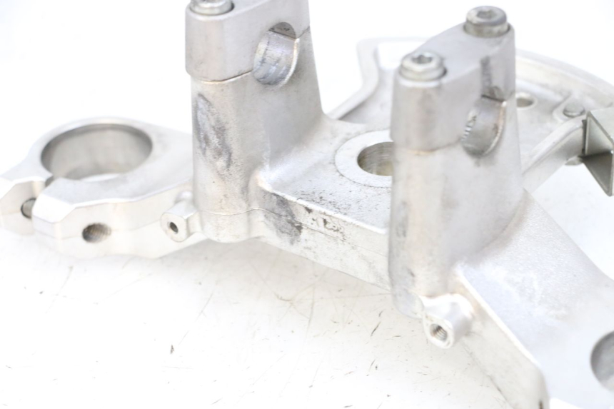 photo de GABELBRÃœCKE OBEN SUZUKI BURGMAN 650 (2013 - 2020)