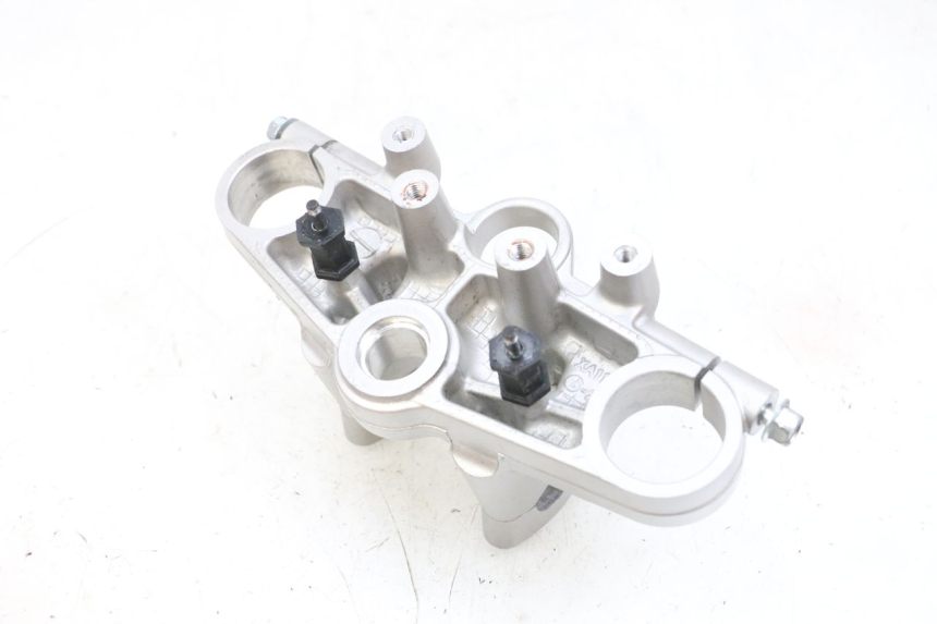 photo de GABELBRÃœCKE OBEN SUZUKI GSF N BANDIT 600 (1996 - 1999) - Zoom auf Gebrauchszustand