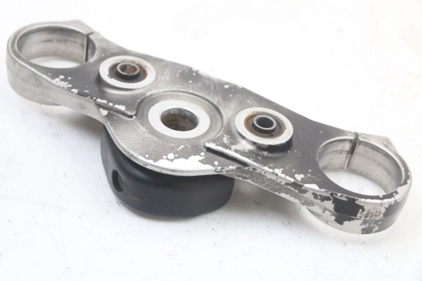 photo de GABELBRÃœCKE OBEN SUZUKI GSR 750 (2011 - 2017) - Technische Nahaufnahme