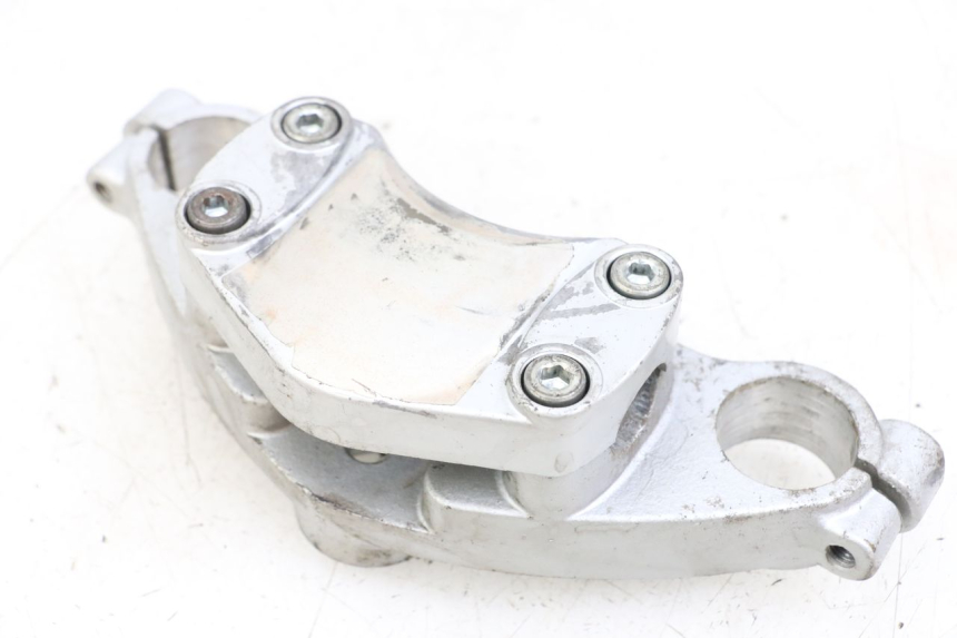 photo de GABELBRÃœCKE OBEN HYOSUNG GF 125 (2001 - 2005)