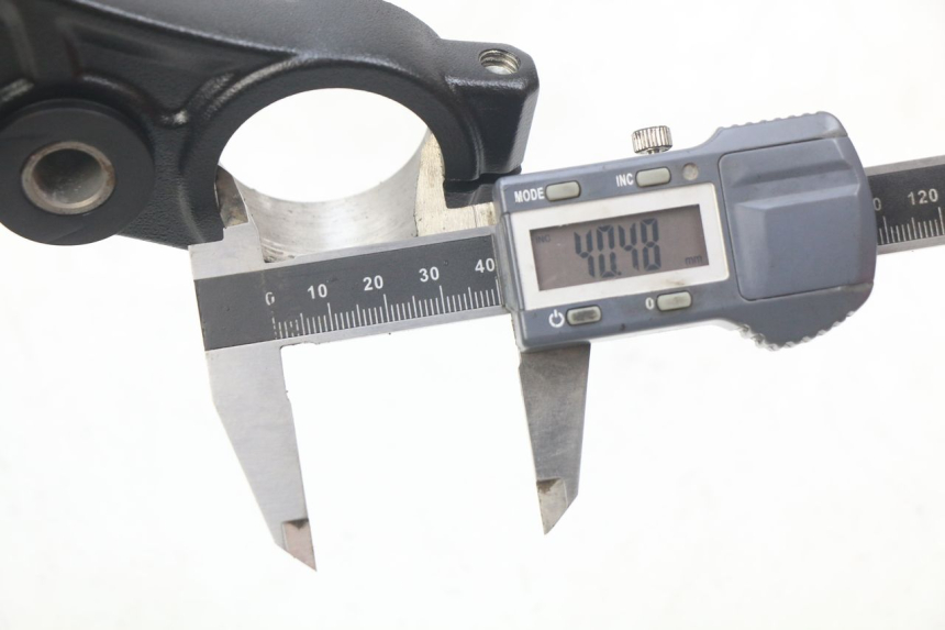 photo de OBERE GABELBRüCKE KAWASAKI Z 650 (2016 - 2019)