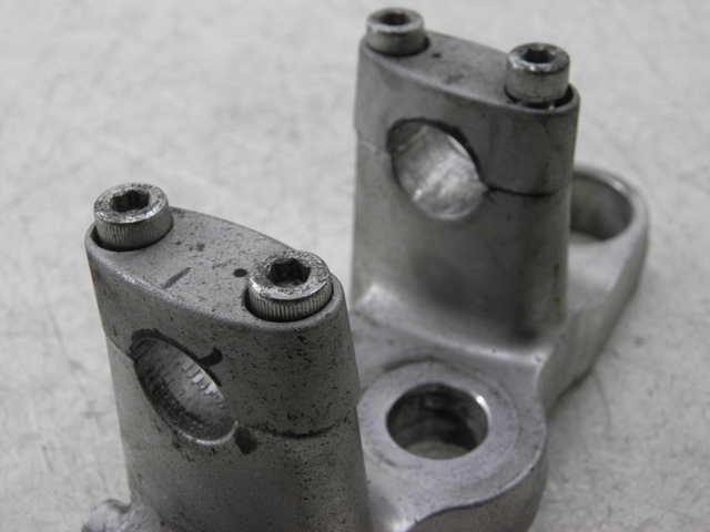 photo de GABELBRÃœCKE OBEN SUZUKI BURGMAN EXECUTIVE 650 (2008 - 2010) - Alternative Perspektive