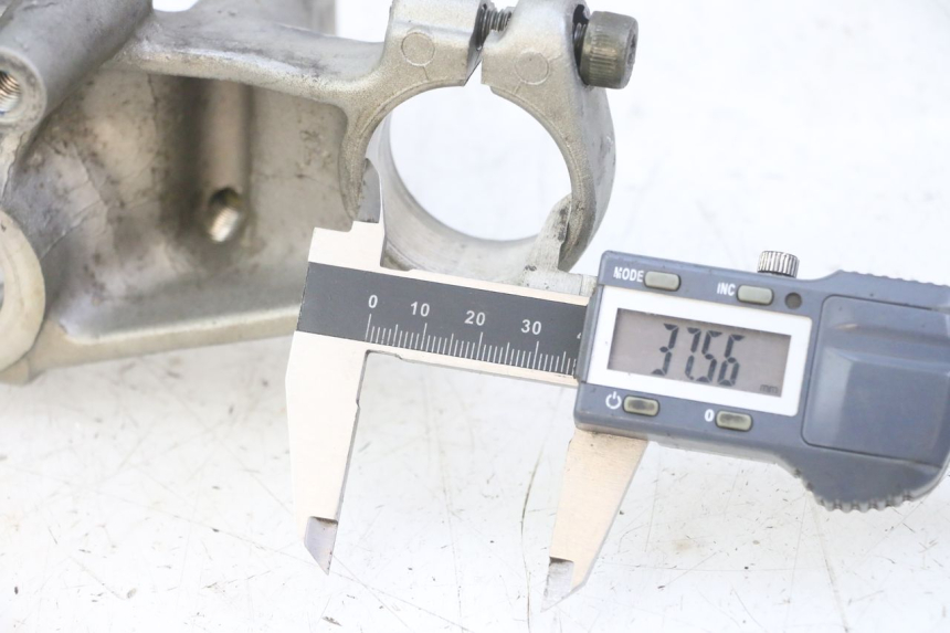 photo de GABELBRÃœCKE OBEN YAMAHA TDR DELTABOX 125 (1993 - 2003)