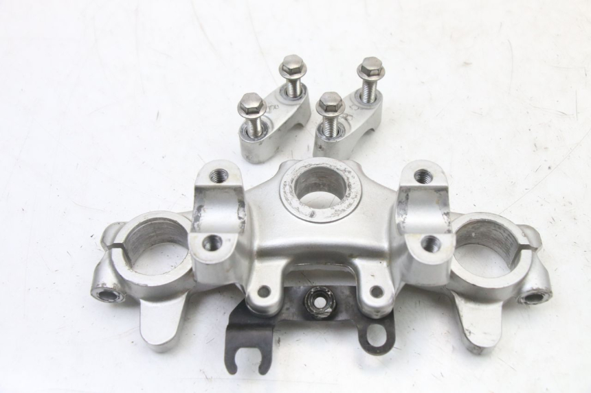 photo de GABELBRÃœCKE OBEN YAMAHA TTR 125 (2000 - 2020)