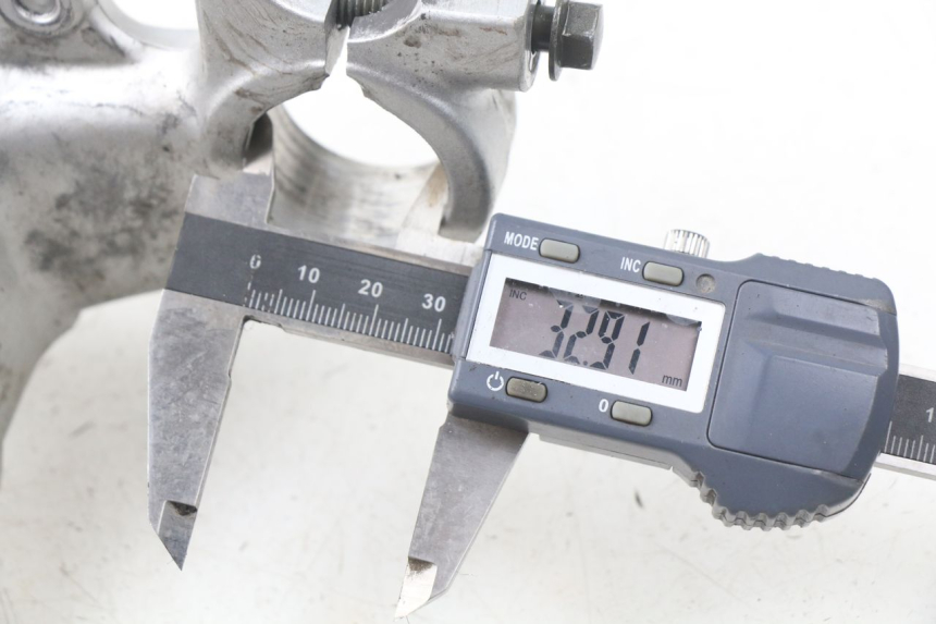 photo de GABELBRÃœCKE OBEN YAMAHA TW 125 (1998 - 2002)