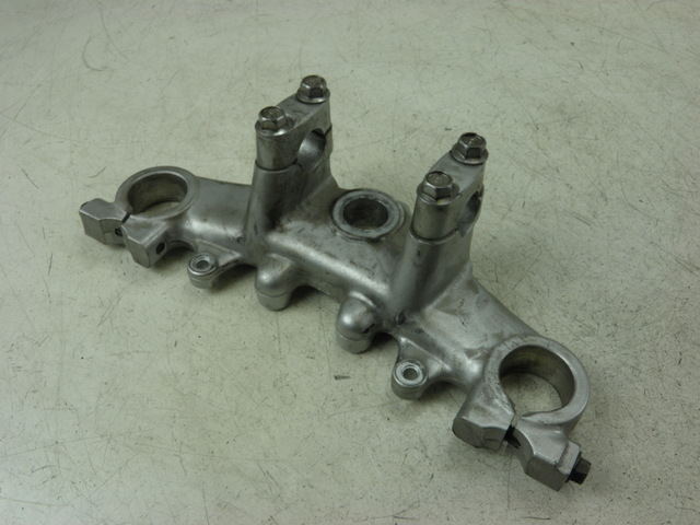 photo de GABELBRÃœCKE OBEN YAMAHA TW 125 (1998 - 2002)