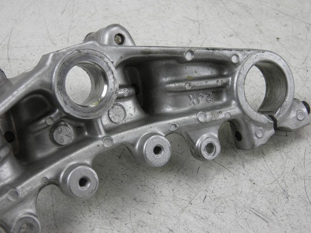 photo de GABELBRÃœCKE OBEN YAMAHA TW 125 (1998 - 2002)