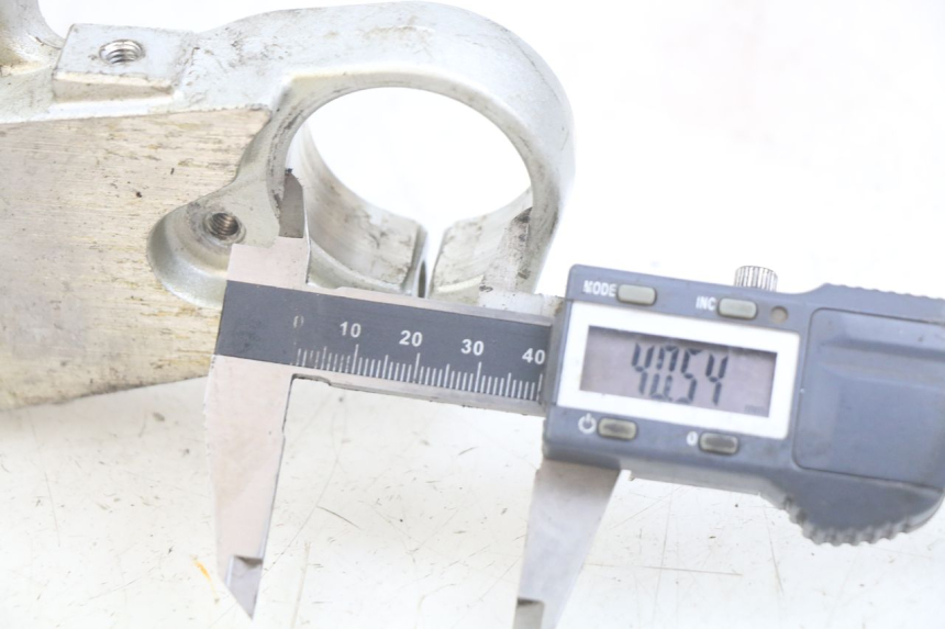 photo de OBERE GABELBRüCKE YAMAHA YZF R THUNDERCAT 600 (1996 - 2003)