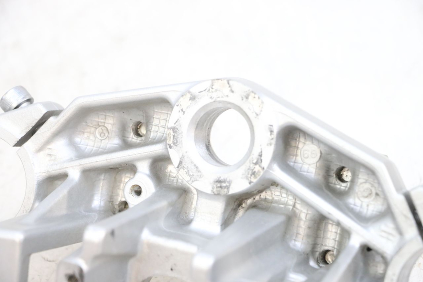 photo de GABELBRÃœCKE OBEN KAWASAKI ZR 7 750 (1999 - 2001) - Technische Nahaufnahme