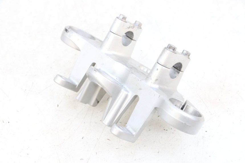 photo de GABELBRÃœCKE OBEN KAWASAKI ZR 7 750 (1999 - 2001) - Details der Befestigungspunkte