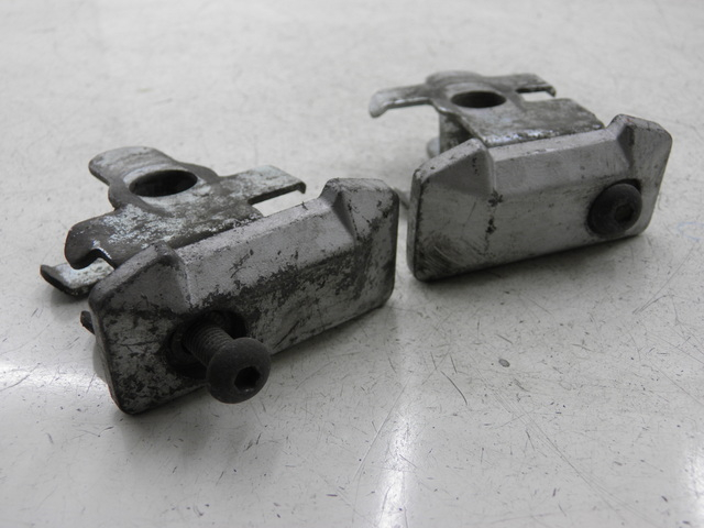 photo de KETTENSCHIENENSPANNER SUZUKI SV S 650 (1999 - 2002)