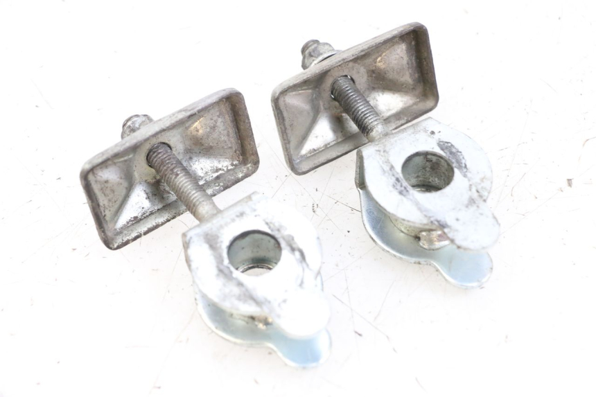photo de KETTENSCHIENENSPANNER SUZUKI VL INTRUDER 125 (2004 - 2007)