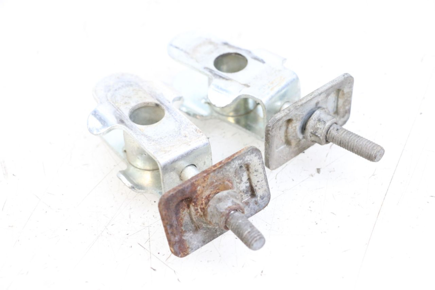 photo de KETTENSCHIENENSPANNER HYOSUNG XRX 125 (2000 - 2008)