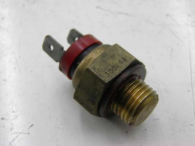 photo de THERMOSCHALTER PIAGGIO XEVO - X EVO 125 (2010 - 2015)