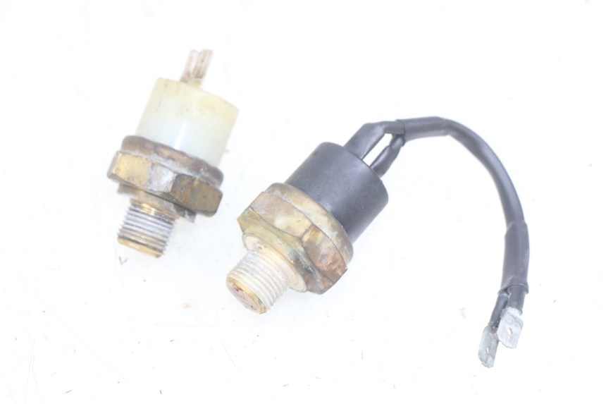 photo de THERMOKONTAKT YAMAHA YP MAJESTY 125 (1998 - 2001) - Detailansicht des Bauteils