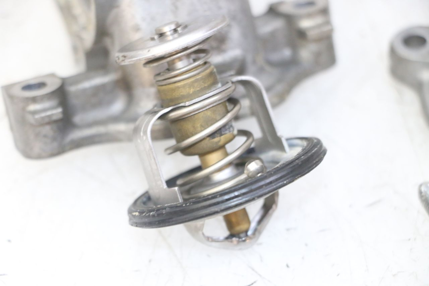 photo de THERMOSTAT  HONDA CB R 1000 (2018 - 2023)