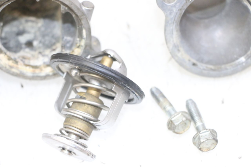 photo de THERMOSTAT  HONDA CB R 1000 (2018 - 2023)