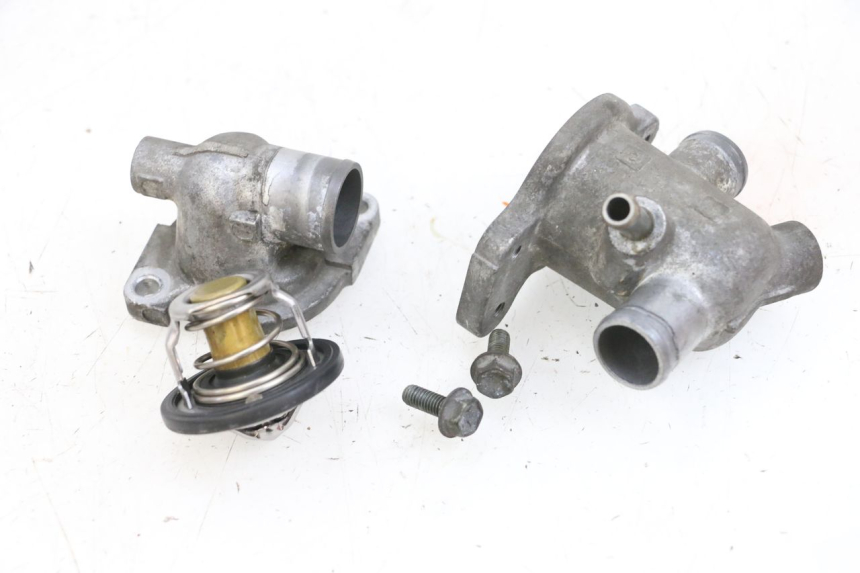 photo de THERMOSTAT  SUZUKI DL V STROM 1000 (2002 - 2007) - Technische Nahaufnahme