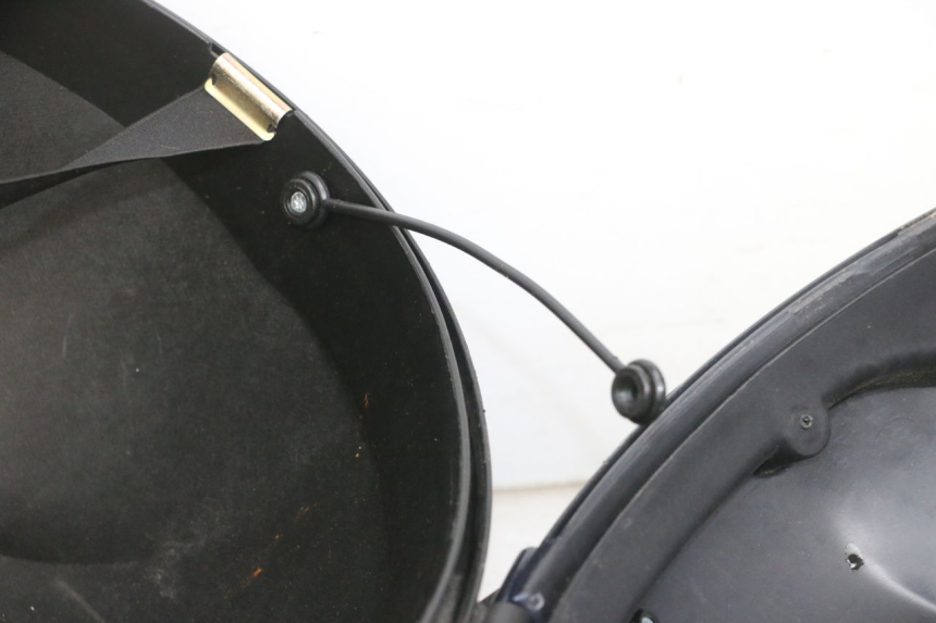 photo de KOFFER PIAGGIO MP3 RL 250 (2006 - 2010) - Alternative Perspektive