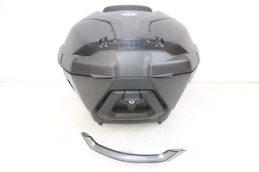 photo de KOFFER YAMAHA NEO'S CORE 1 (2022 - 2026) - Zoom auf Gebrauchszustand