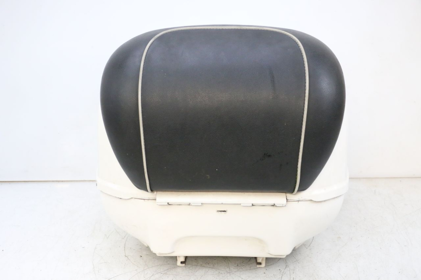photo de KOFFER PIAGGIO VESPA GTS SUPER IE 125 (2009 - 2016) - Detaillierte Sichtprüfung
