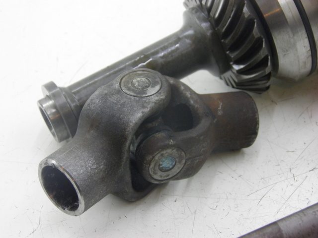 photo de GETRIEBE  YAMAHA FJR 1300 (2004 - 2005) - Zoom auf Gebrauchszustand