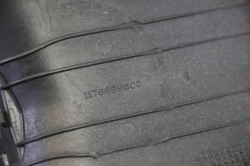 photo de TANKKLAPPE PEUGEOT SATELIS 125 (2013 - 2018)