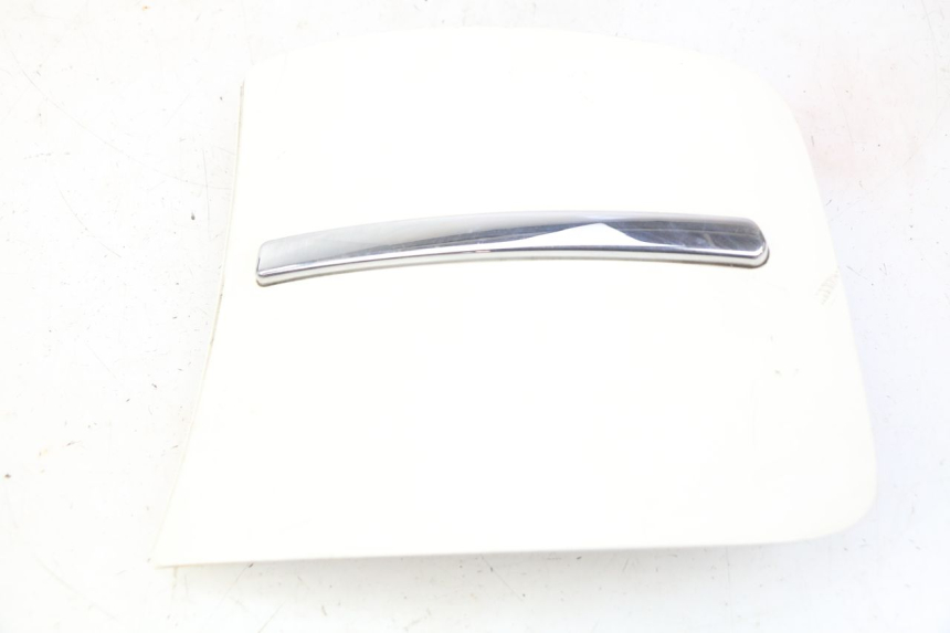 photo de RECHTE INSPEKTIONSLUKE PEUGEOT DJANGO 2T 50 (2014 - 2019)