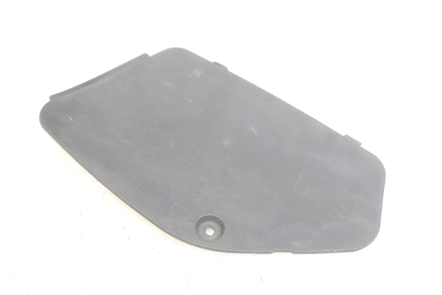 photo de LINKE INSPEKTIONSÖFFNUNGSKLAPPE PIAGGIO XEVO - X EVO 125 (2007 - 2016)