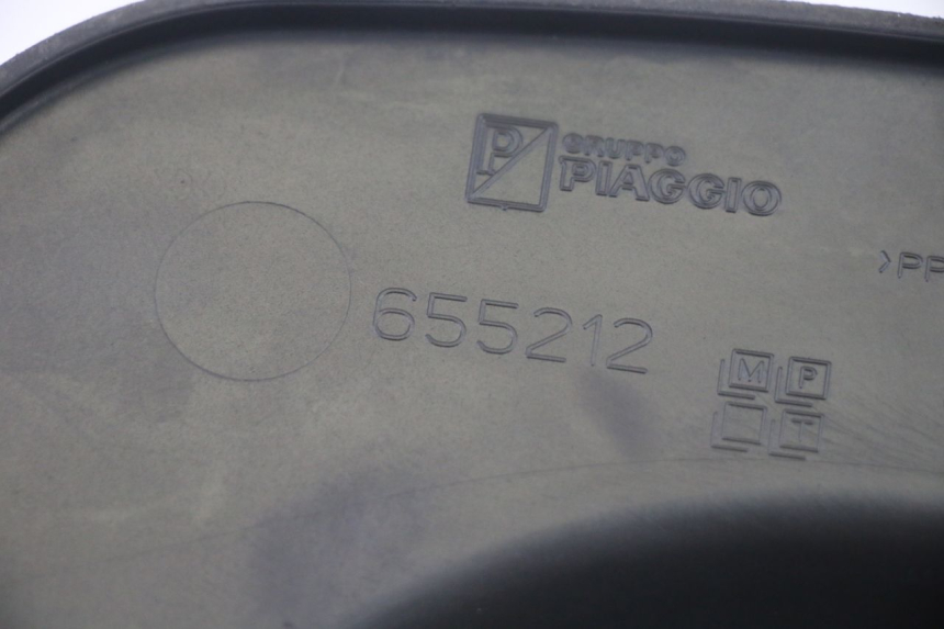 photo de REVISIONSDECKEL PIAGGIO MP3 RL 250 (2007 - 2010) - Details der Befestigungspunkte
