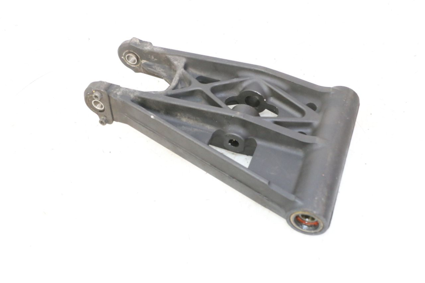 photo de DREIECKSLENKER ACHSAUFHÄNGUNG QUADRO 4 4D 350 (2015 - 2018)