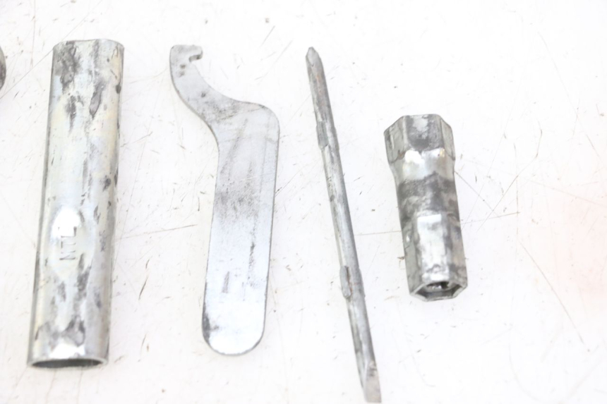 photo de WERKZEUG HONDA CBF 125 (2009 - 2015)