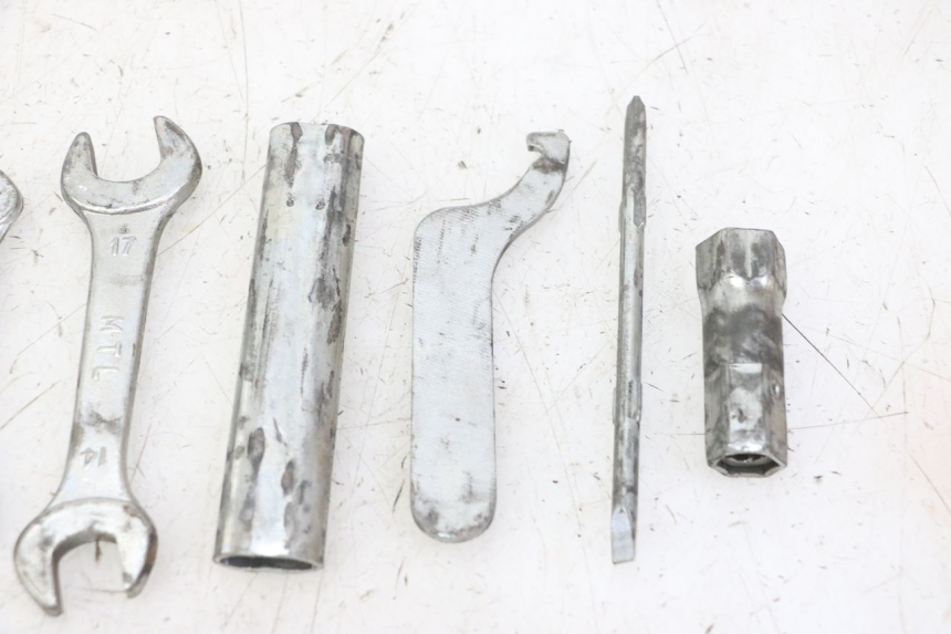 photo de WERKZEUG HONDA CBF 125 (2009 - 2015)