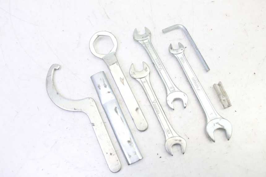 photo de WERKZEUG BMW G310 R 310 (2016 - 2020)