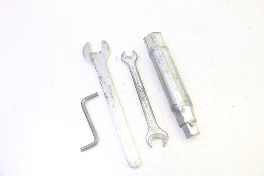 photo de WERKZEUG PIAGGIO MP3 500 (2011 - 2015)