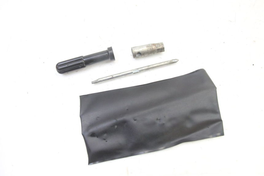 photo de WERKZEUG GILERA RUNNER SP 50 (2006 - 2008)