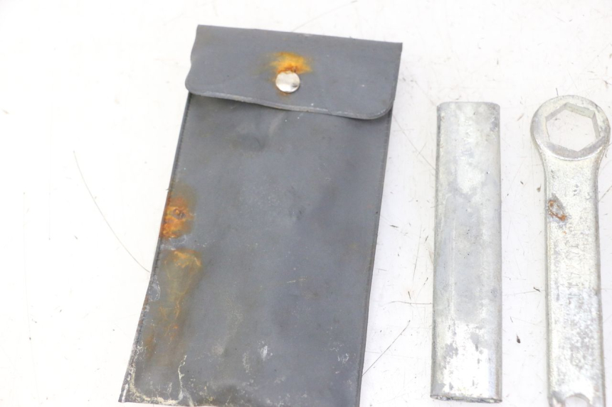 photo de WERKZEUGSET HONDA SCV LEAD 100 (2003 - 2007)