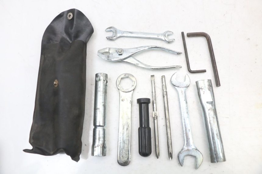 photo de Werkzeugtasche SUZUKI VL INTRUDER 125 (2004 - 2007)