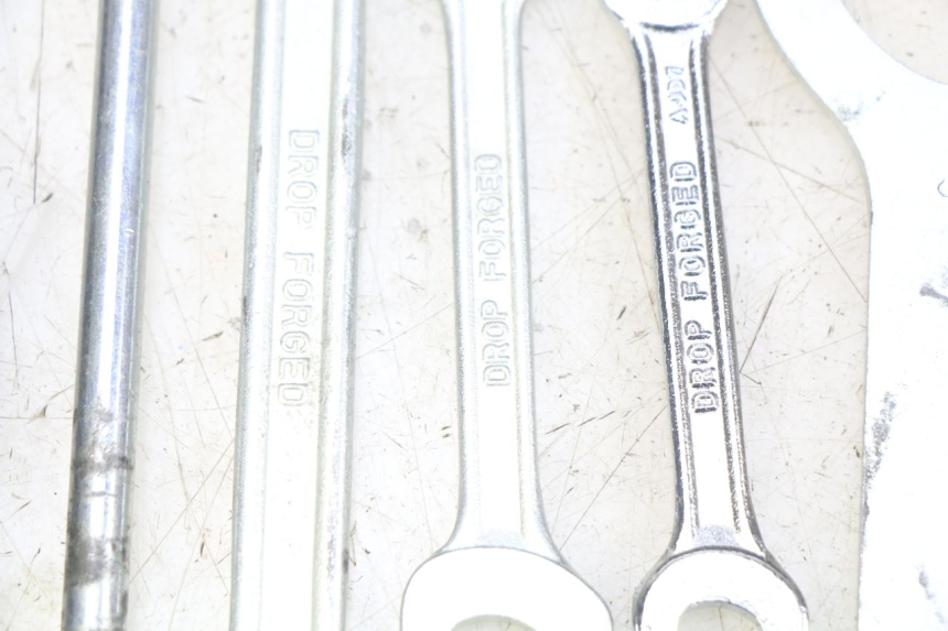 photo de WERKZEUGSET YAMAHA XMAX X-MAX 125 (2006 - 2009)