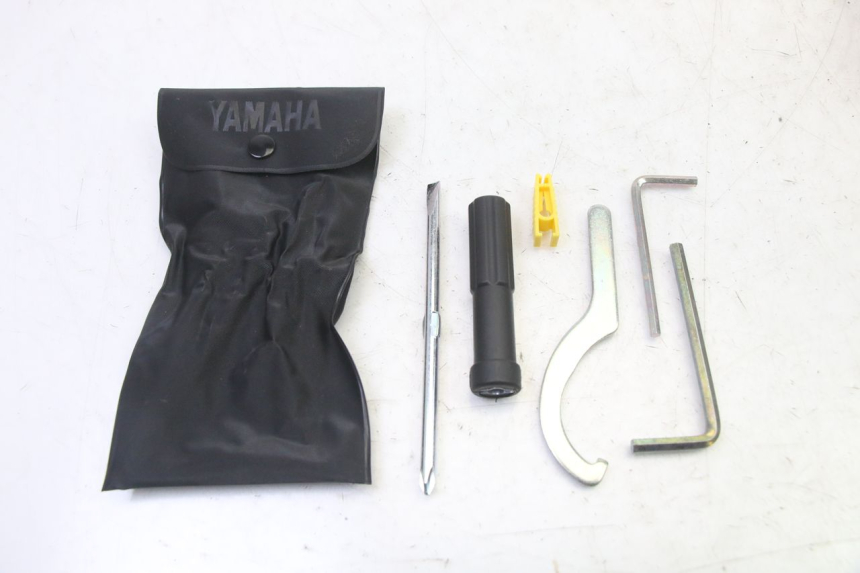 photo de WERKZEUG YAMAHA XMAX X-MAX 125 (2021 - 2025)