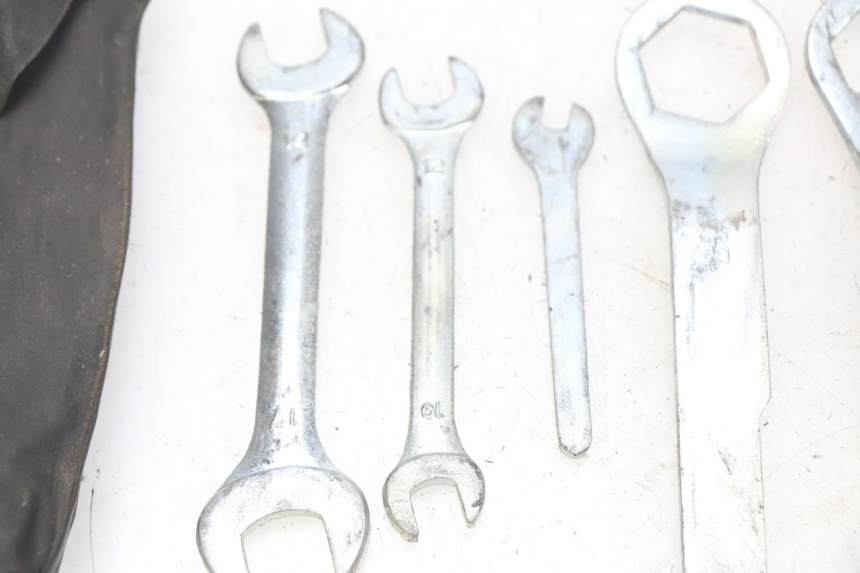 photo de WERKZEUGSET KAWASAKI ZR7 ZR-7 S 750 (1999 - 2004)