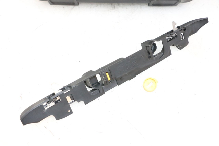 photo de KOFFERTRÄGER RECHT BMW R GS 1250 (2021 - 2024) - Detailansicht des Bauteils