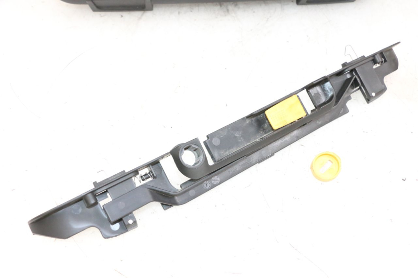 photo de KOFFERTRÄGER RECHT BMW R GS 1250 (2021 - 2024) - Alternative Perspektive