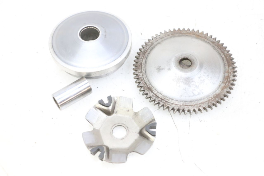 photo de VARIOMETER KYMCO AGILITY 16+ 4T 50 (2018 - 2023) - Details der Befestigungspunkte