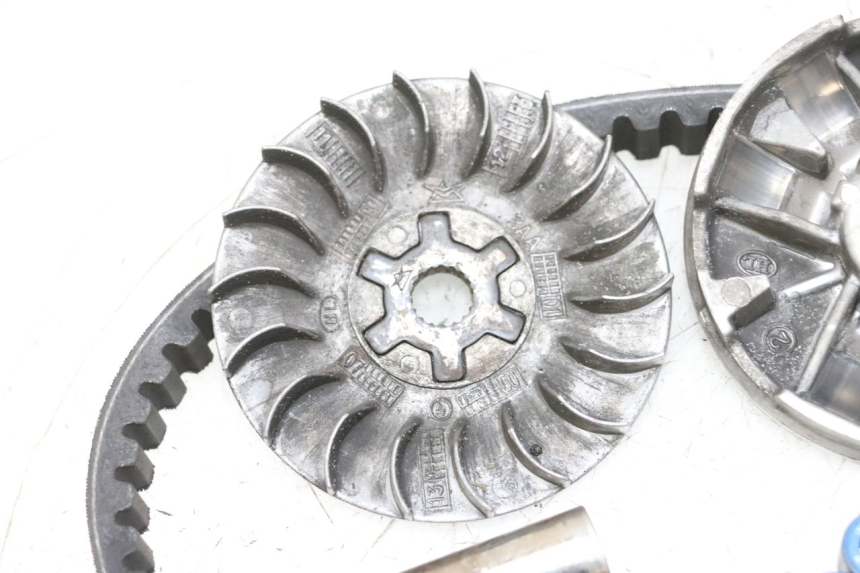 photo de VARIOMETER MBK BOOSTER SPIRIT NAKED 50 (2004 - 2017) - Details der Befestigungspunkte